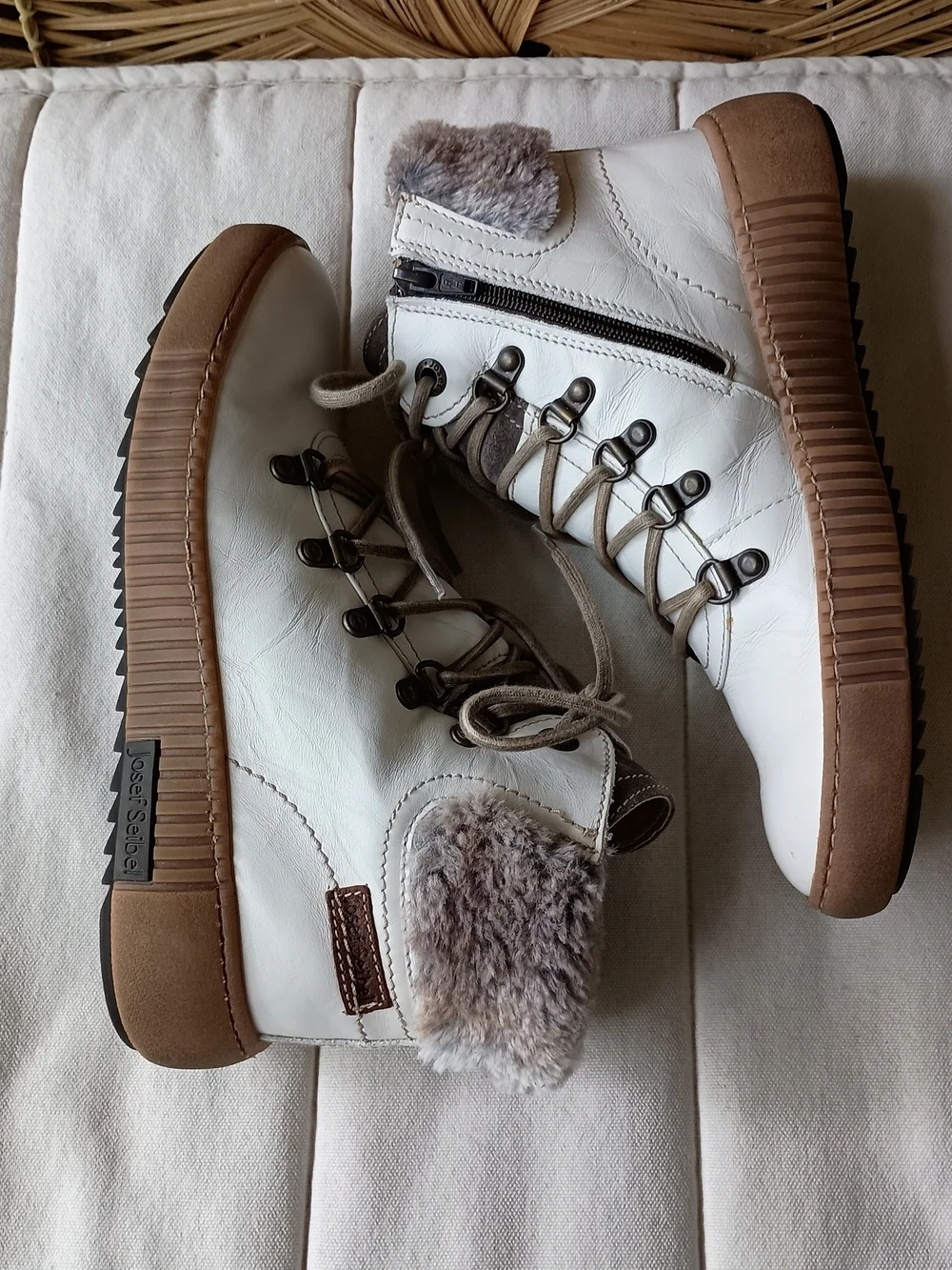 Josef Seibel White & Brown Faux Fur Lace-Up Ankle Boots_38